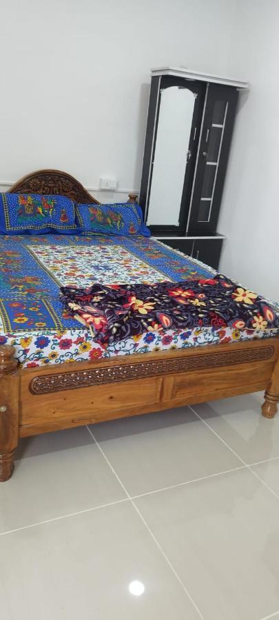 Готель Kavieya Residency Purnankuppam Екстер'єр фото