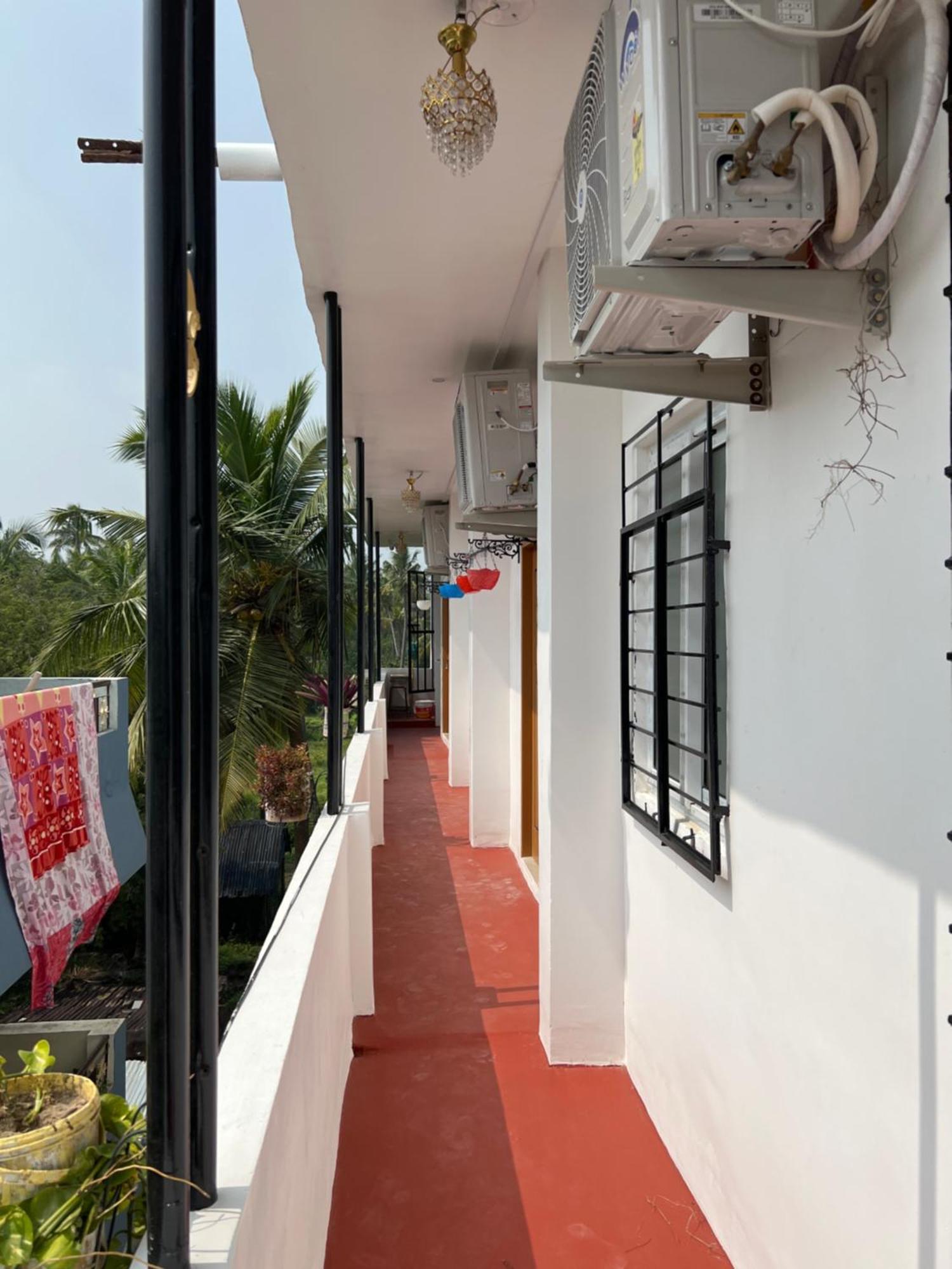 Готель Kavieya Residency Purnankuppam Екстер'єр фото