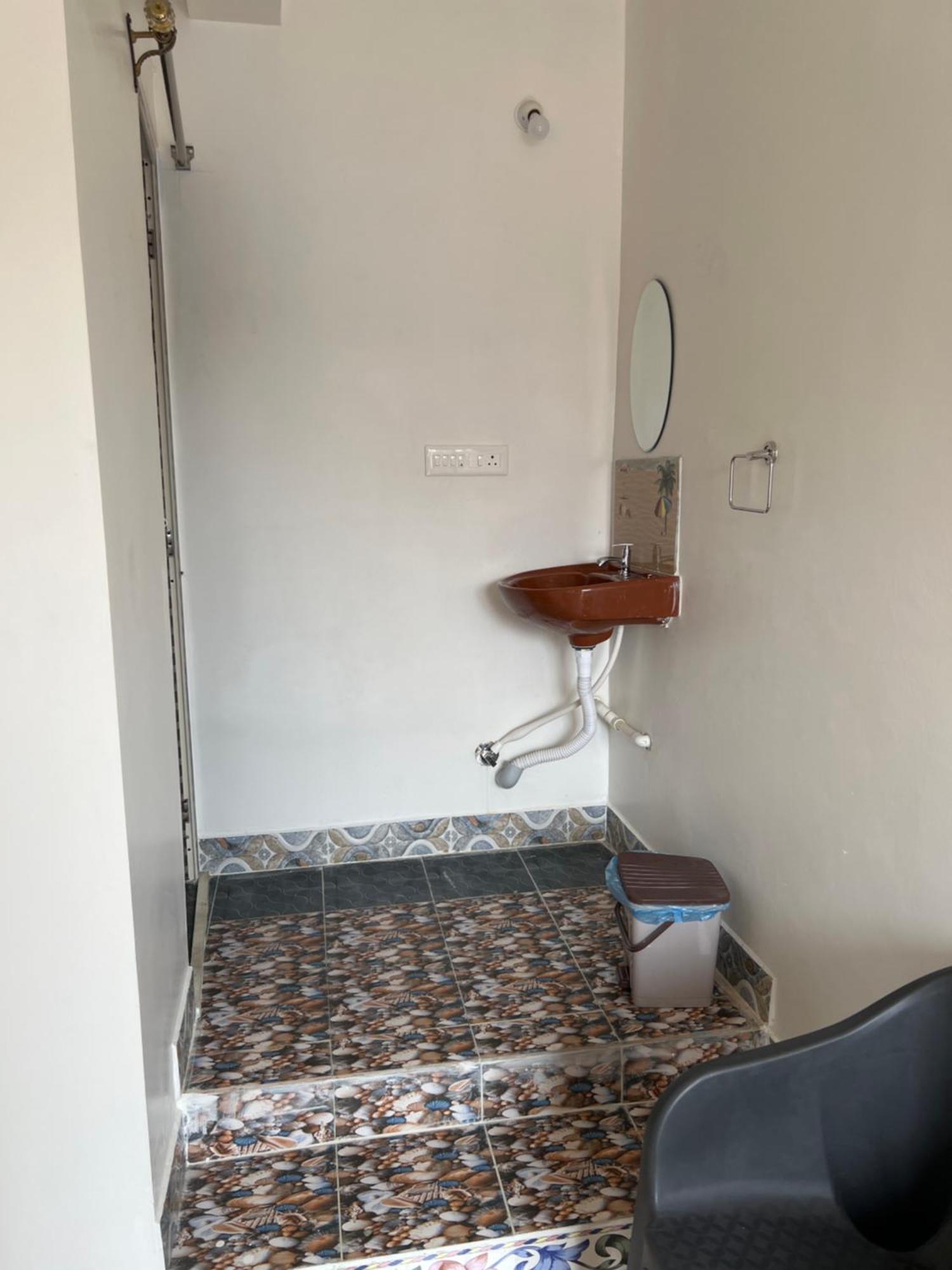 Готель Kavieya Residency Purnankuppam Екстер'єр фото
