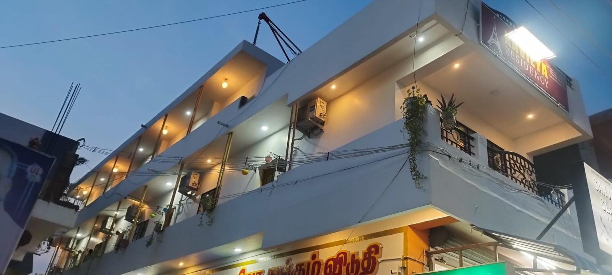 Готель Kavieya Residency Purnankuppam Екстер'єр фото