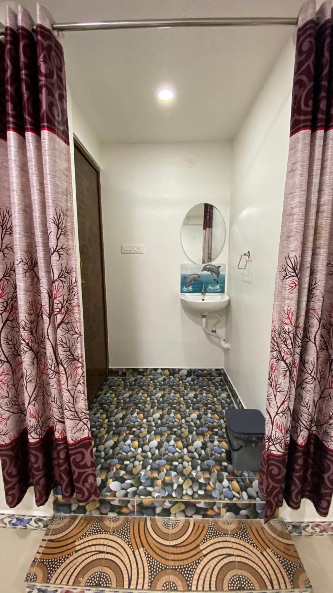 Готель Kavieya Residency Purnankuppam Екстер'єр фото