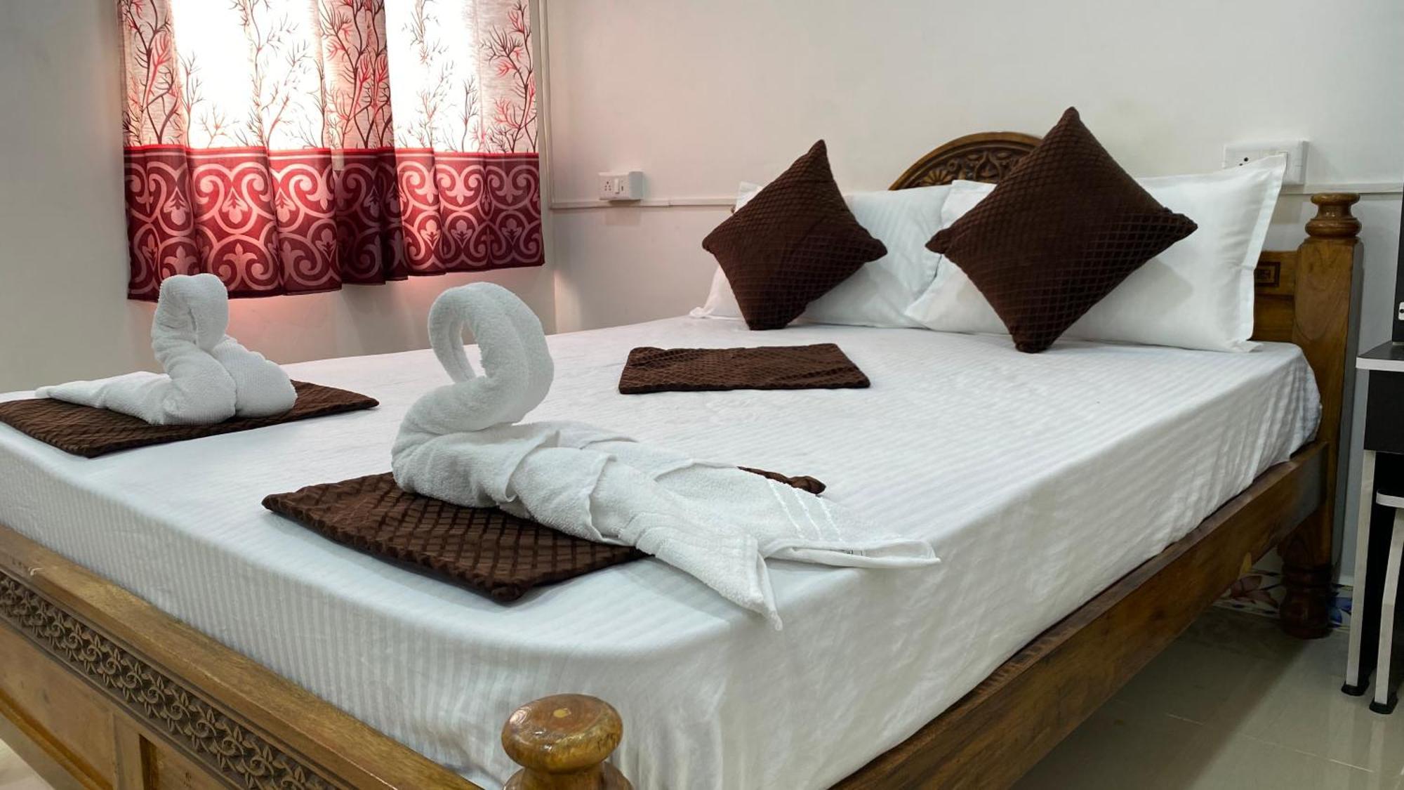 Готель Kavieya Residency Purnankuppam Екстер'єр фото