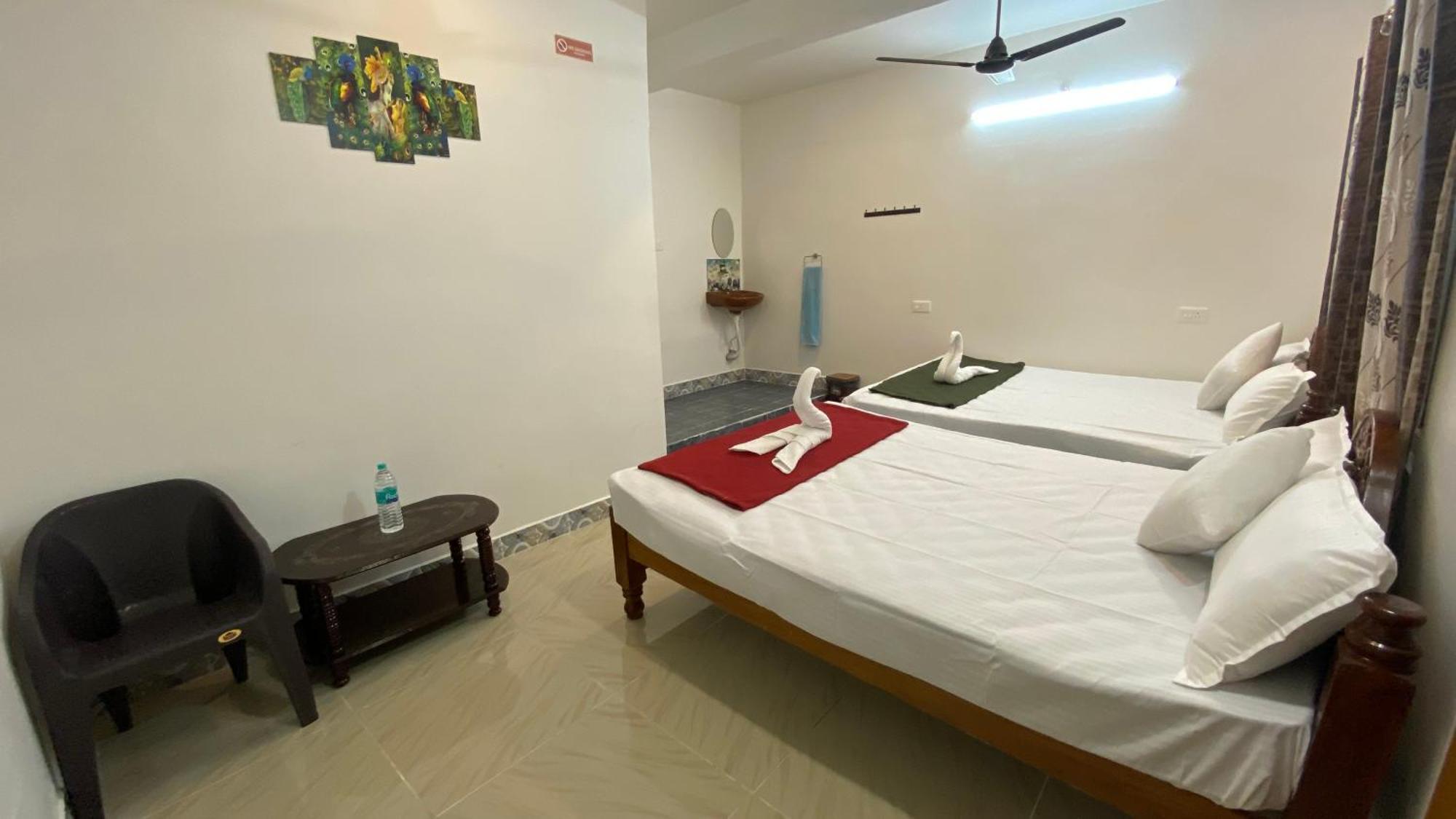 Готель Kavieya Residency Purnankuppam Екстер'єр фото