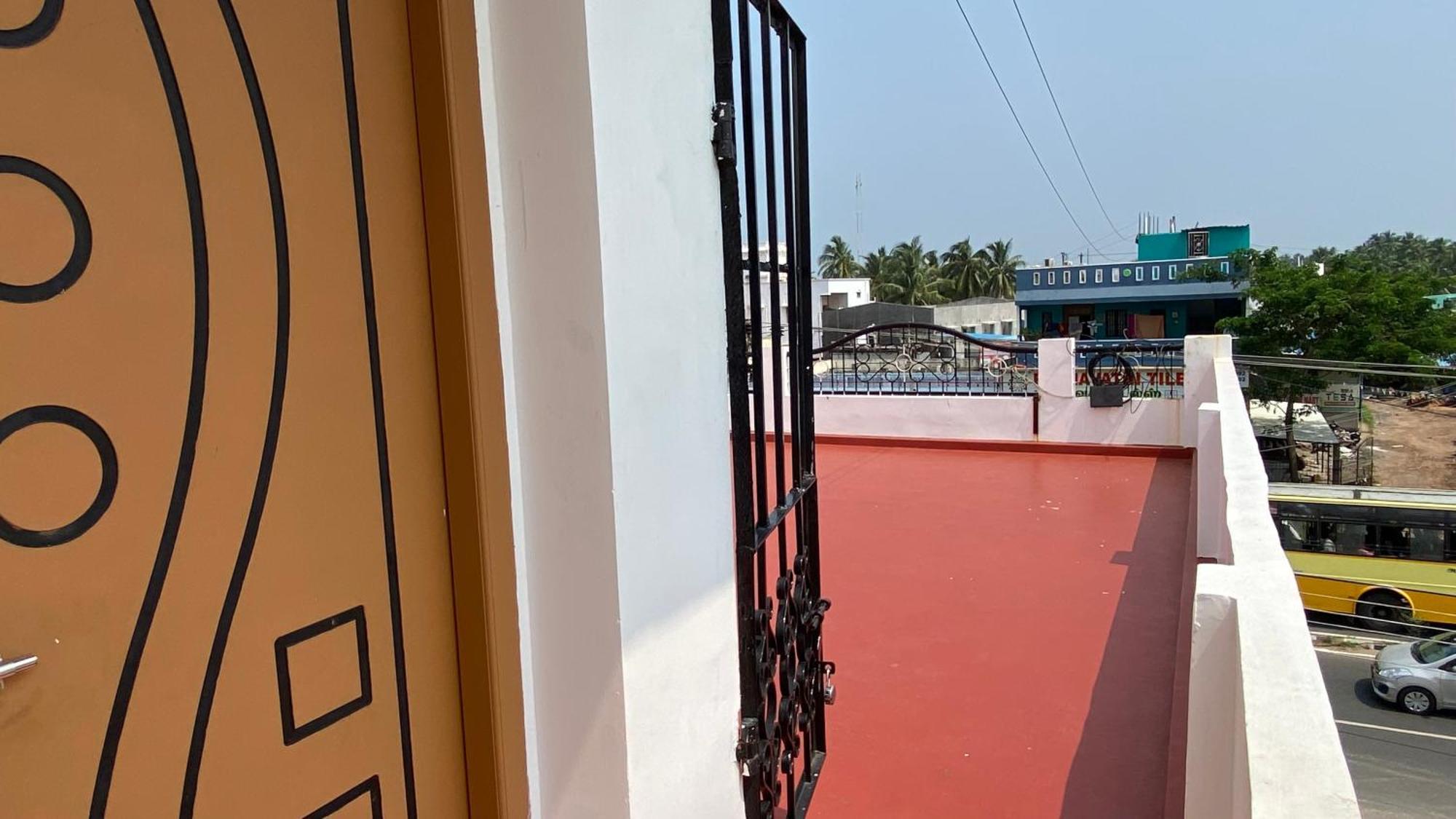 Готель Kavieya Residency Purnankuppam Екстер'єр фото